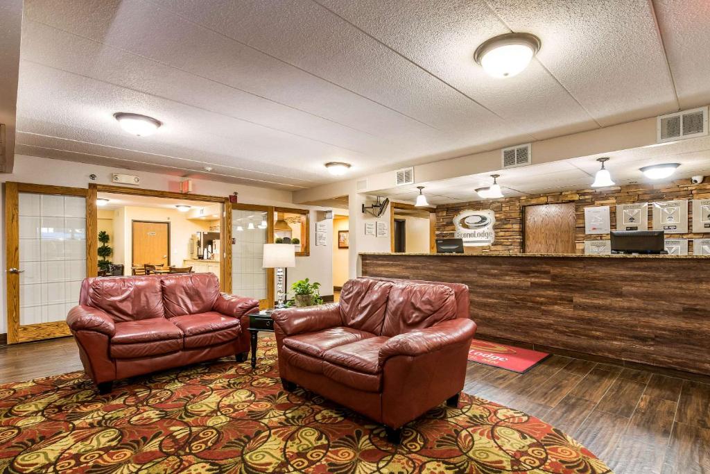 Econo Lodge Mayo Clinic Area photo 2