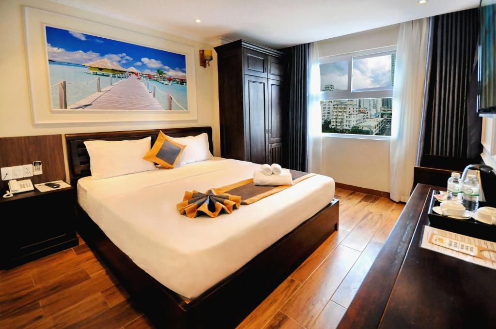 Двухместный (Двухместный номер Делюкс с 1 кроватью и видом на город), APOLLO HOTEL managed by NEST Group