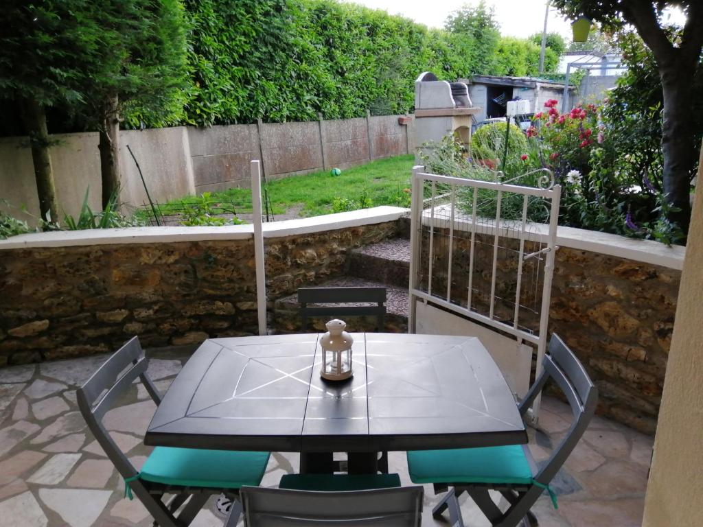 appartement type f2 proche PARIS 25 KM photo 1