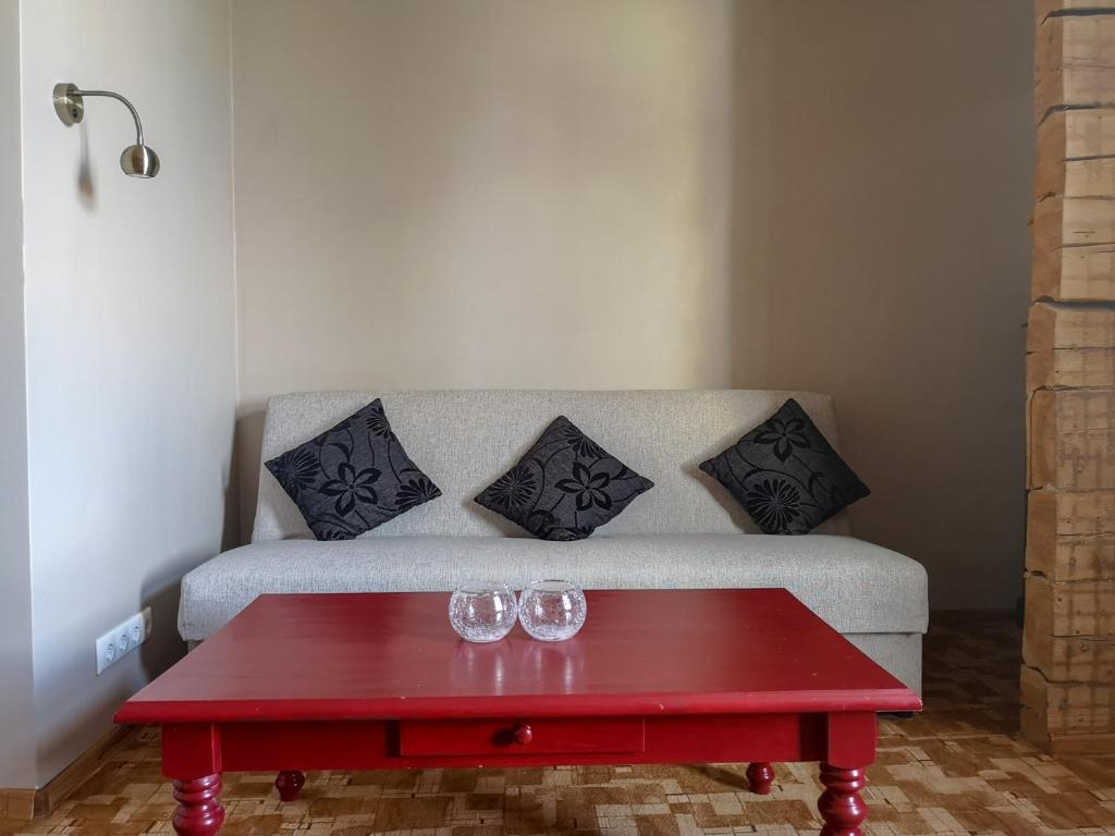 Двухместный (Номер с кроватью размера «queen-size» и общей ванной комнатой), Villa Kadriorg Hostel