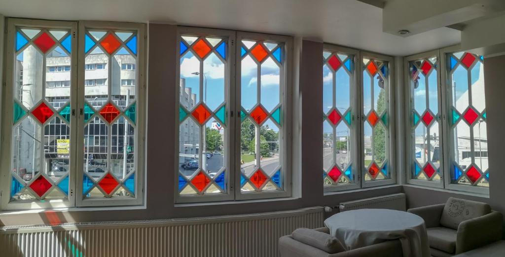 Двухместный (Двухместный номер с 2 отдельными кроватями и общей ванной комнатой), Villa Kadriorg Hostel