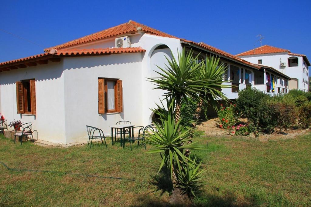 Ilias Apartments photo 2