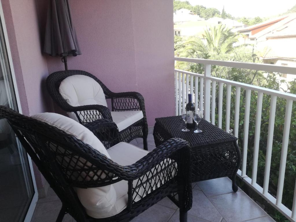 Apartments Pecotić photo 3