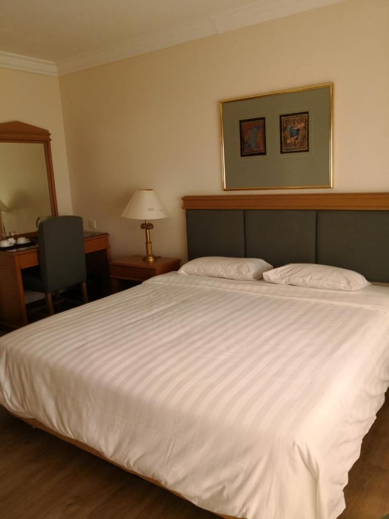 The Executive Hotel Lahad Datu photo 3