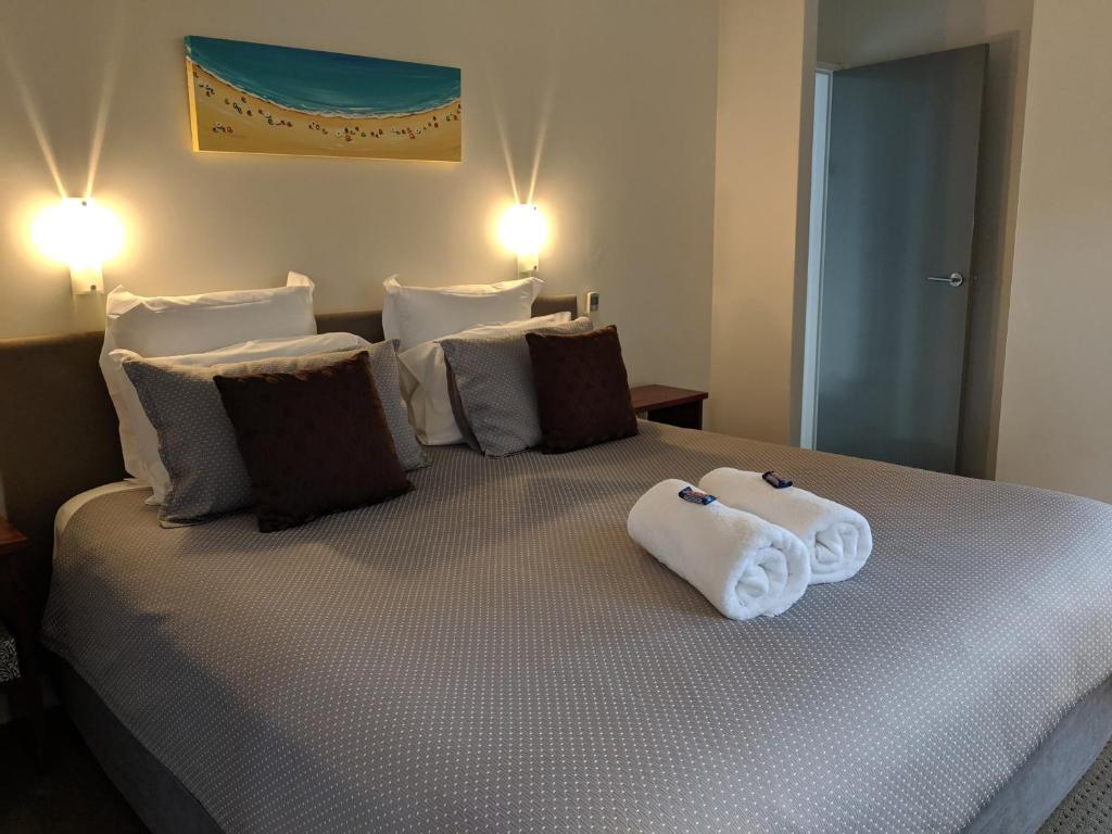 Hanover Bay Apartments photo 3