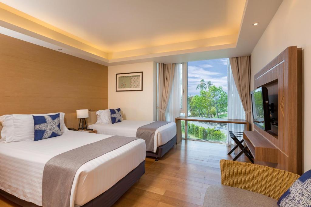 Сьюит (LL1N: Люкс Residence с 1 спальней, без балкона), Курортный отель Grand West Sands Resort & Villas Phuket