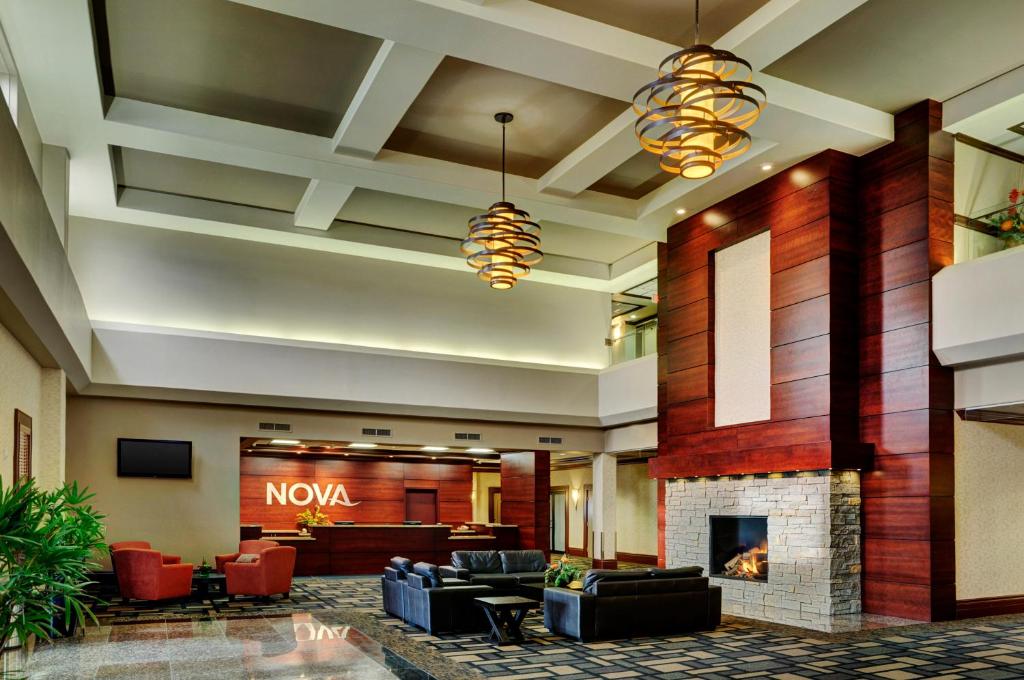 Chateau Nova Yellowhead photo 1