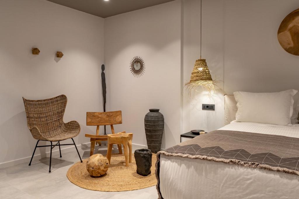 Сьюит (Люкс с гидромассажной ванной на открытом воздухе и террасой), Lemon Suites Santorini