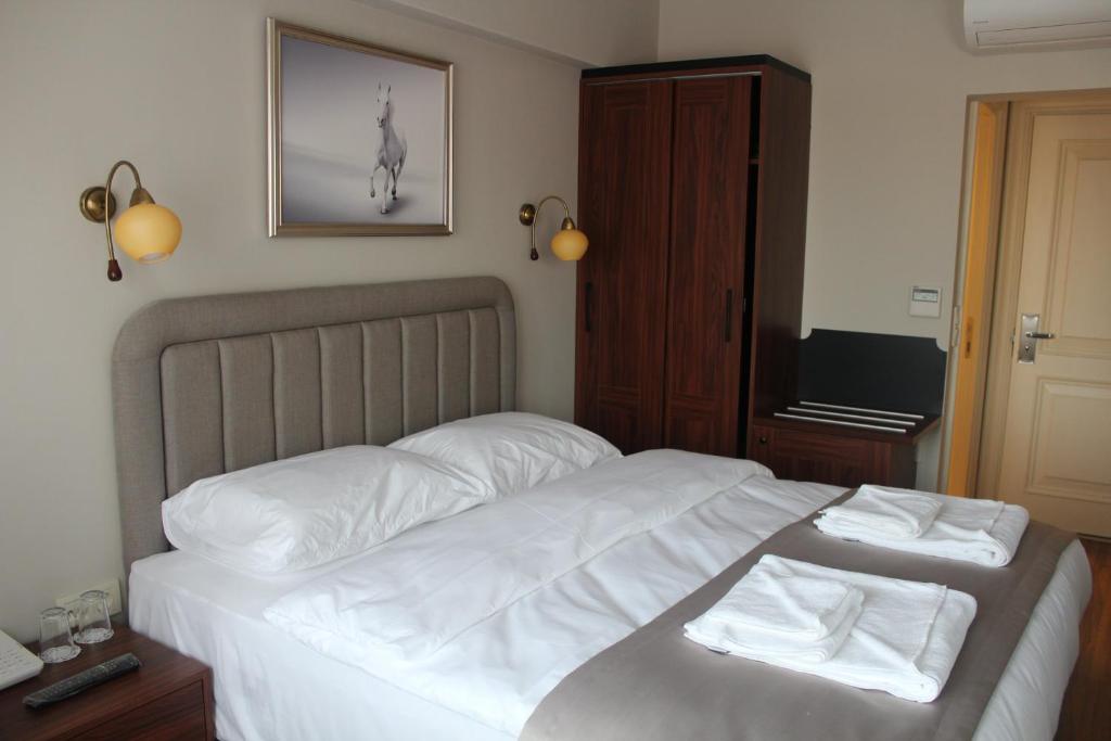 Armida City Hotel photo 3