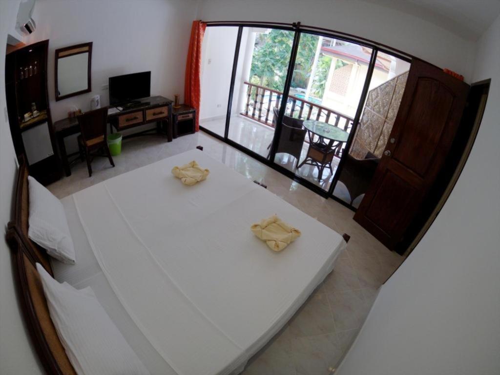 Семейный (Семейный номер с балконом), Alona Vida Beach Resort