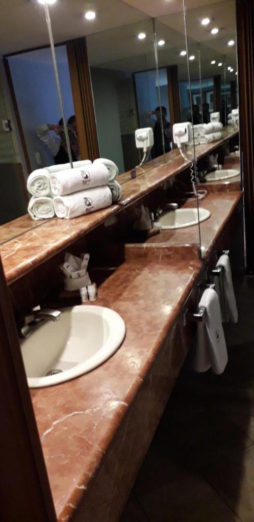 Двухместный (Просторный двухместный номер с 2 отдельными кроватями), Hotel Mexicali