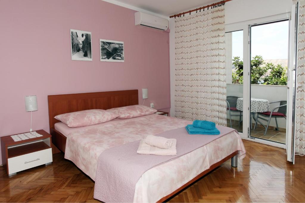 Apartments Madona photo 1