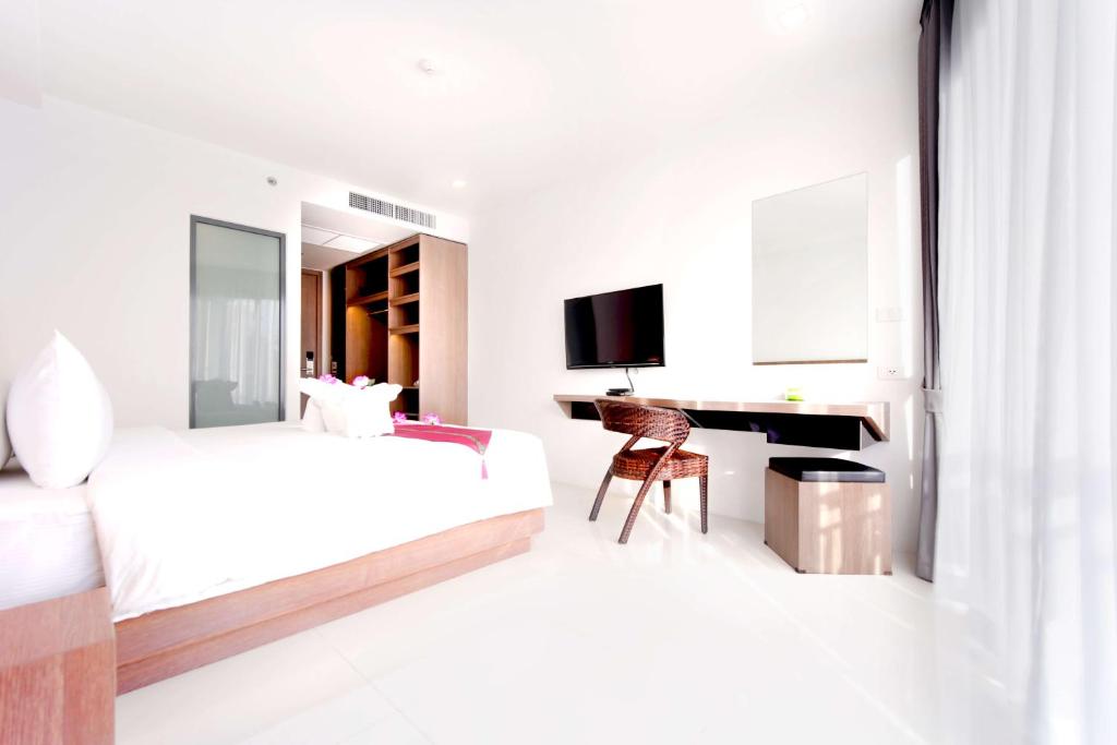 Phoenix Karon Beach Hotel Room Type - Superior Twin Room