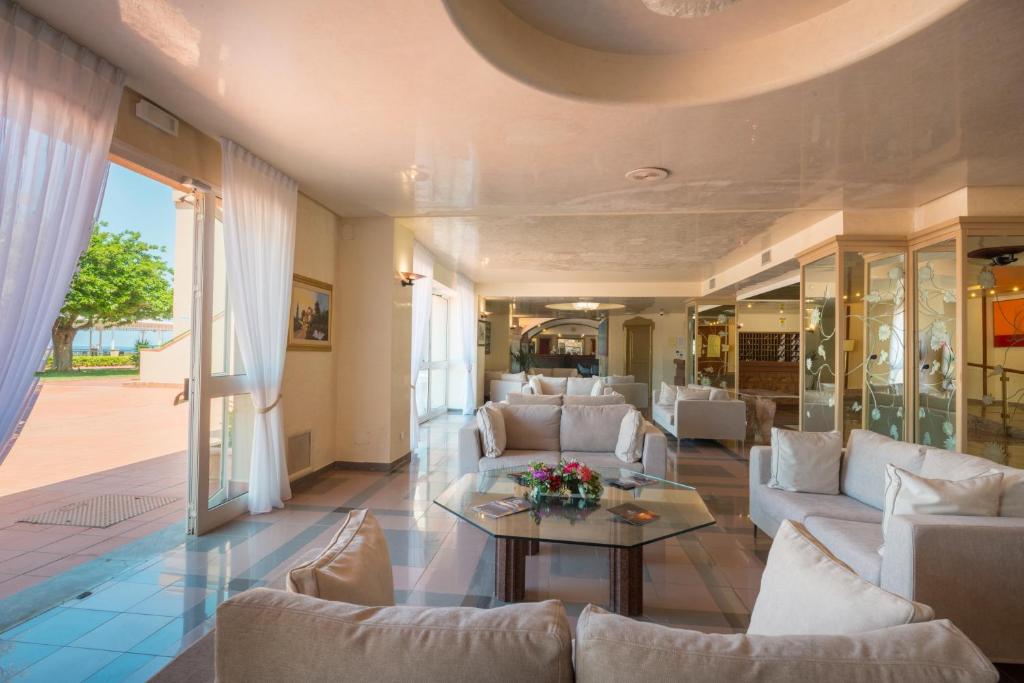 TH Cinisi - Florio Park Hotel photo 2