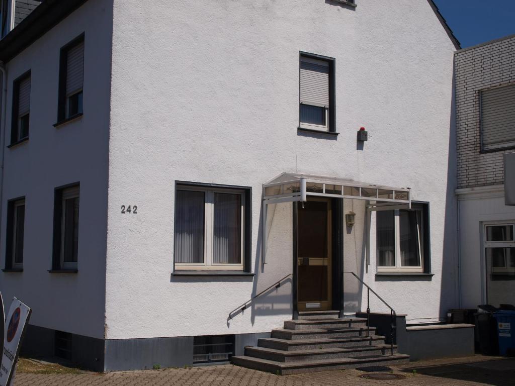 Rooms of Muttis Apartment