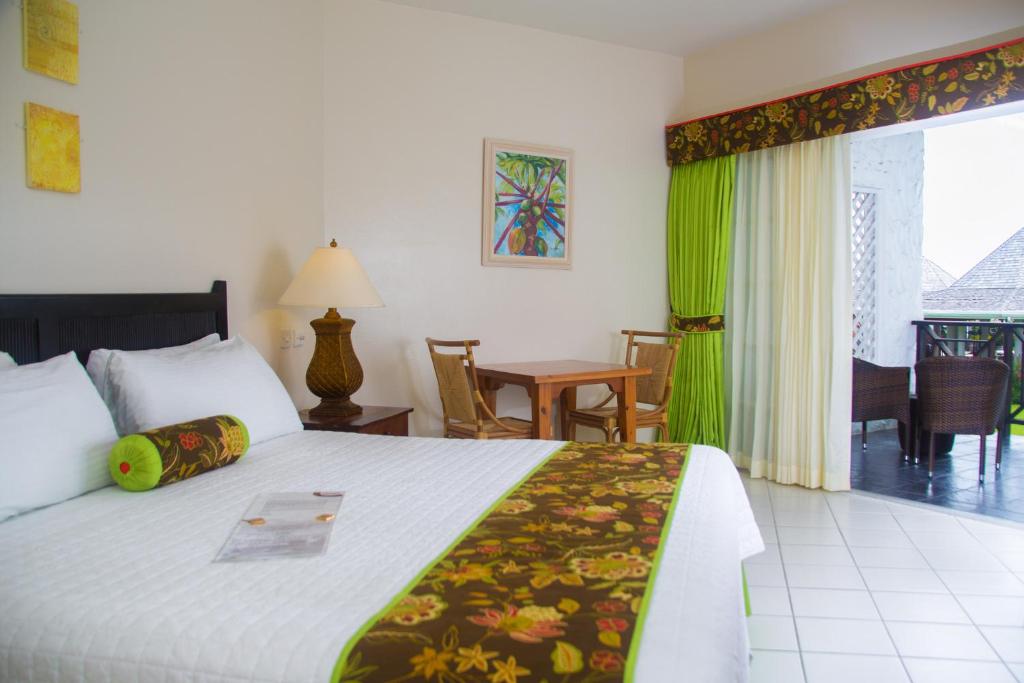Coyaba Beach Resort photo 2