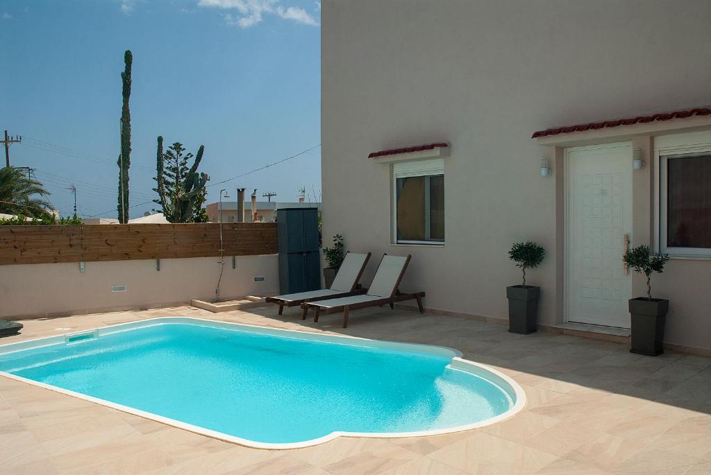 Lazaros Home photo 2