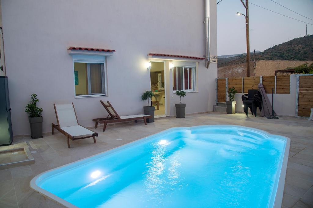 Lazaros Home photo 3