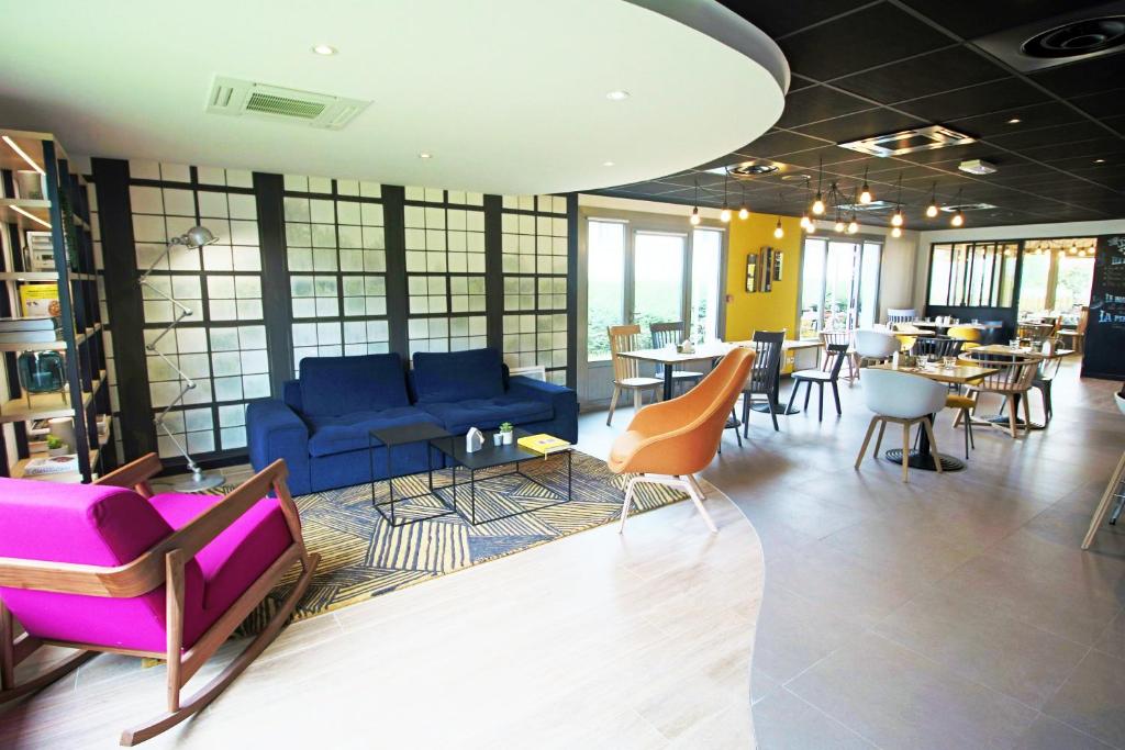 Campanile Hotel Senlis photo 1