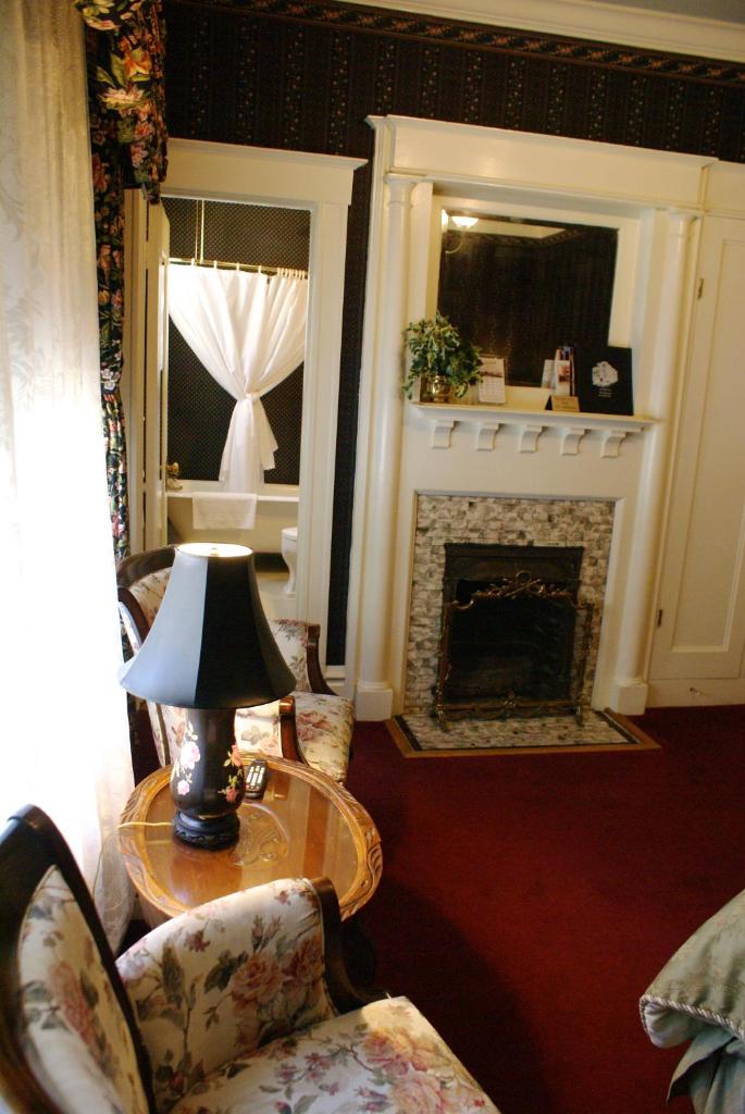 Двухместный (Номер Делюкс), Nob Hill Inn