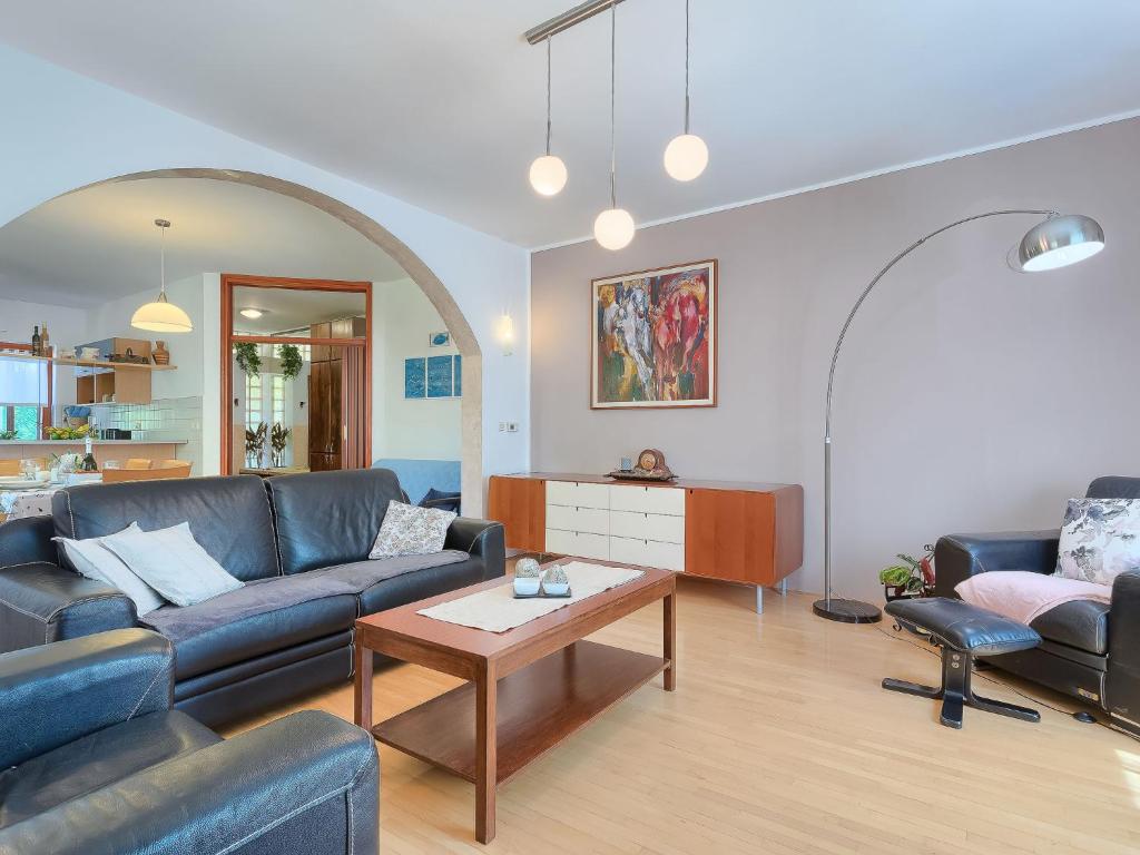 Holiday Home Corina by Interhome photo 3