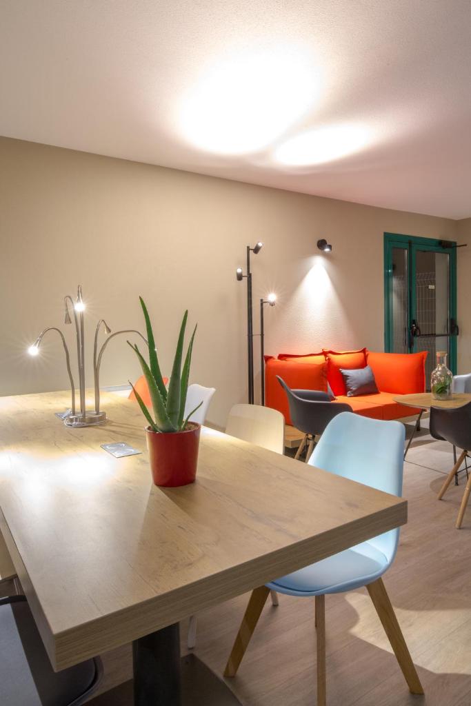ibis Perpignan Nord Rivesaltes photo 2