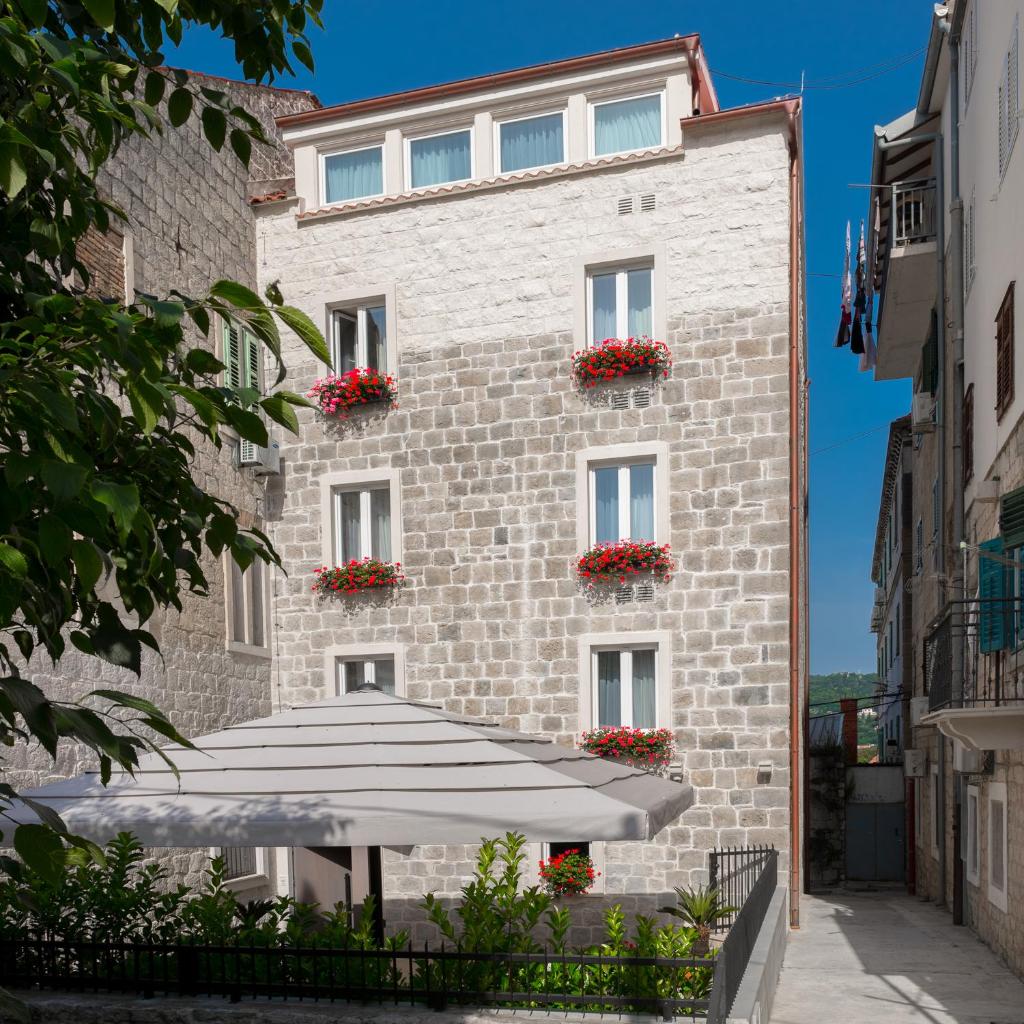 Mediterra Residence photo 2