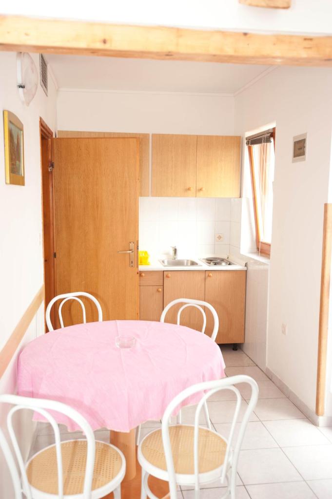 Апартаменты (Апартаменты с 1 спальней (для 2-4 взрослых)), Apartments Njivice