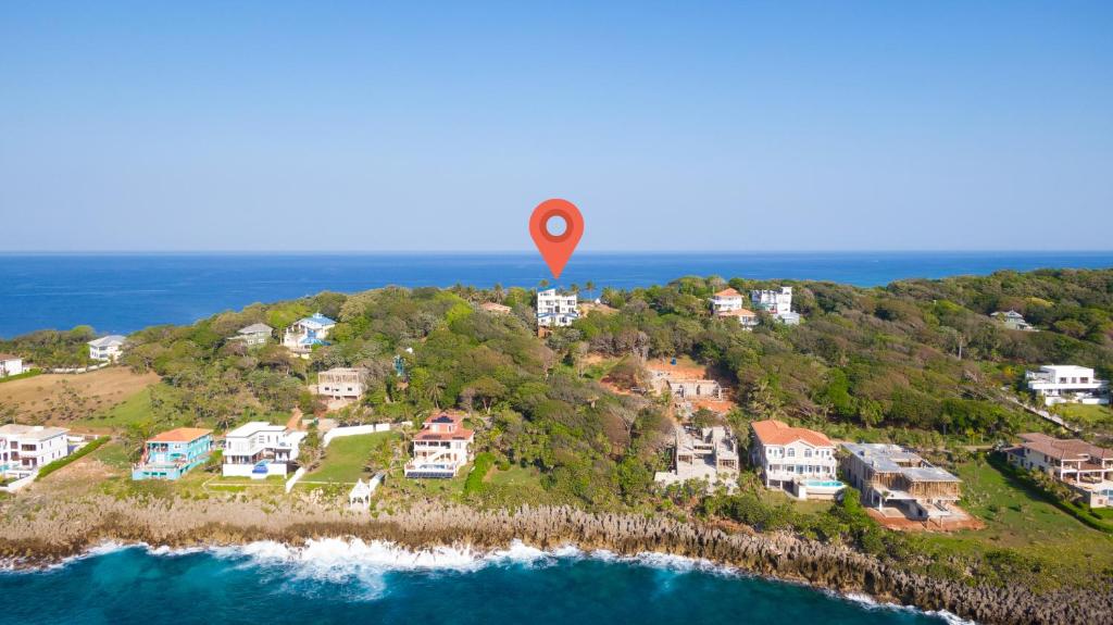 Villa Topaz Above West Bay With 360 Degree Views! 3 Bedrooms photo 4