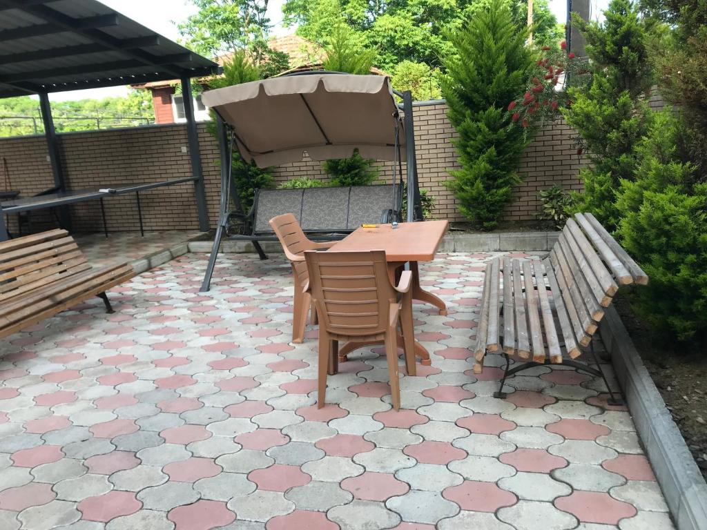Guest house BAGRATIONI photo 1