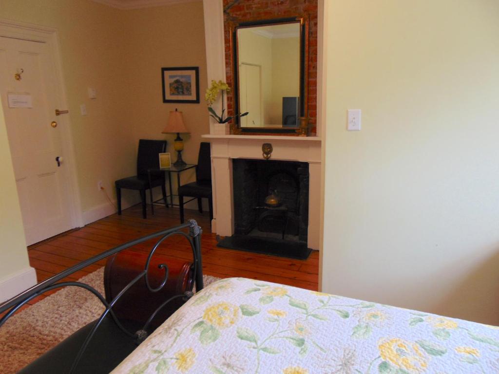 The Rendell Shea Manor photo 1