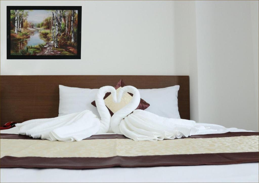 Трехместный (Трехместный номер с балконом), DORADO HOTEL
