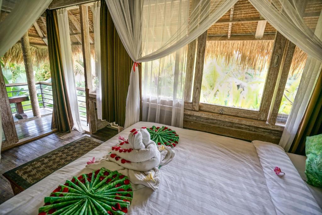 Апартаменты (Традиционный лофт с кроватью размера «queen-size», вид на сад), KTS Authentic Balinese Villas