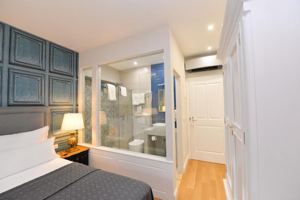The Duke luxury rooms photo 4