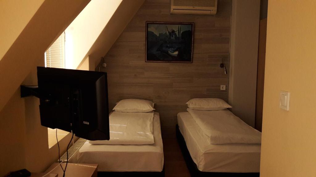 Rio Family Hotel photo 2