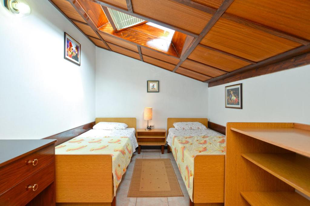 Apartments Fazana 765 photo 4