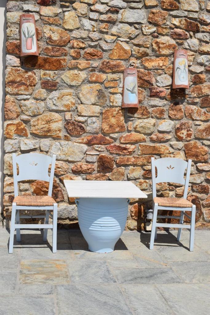 Studios Niovi Serifos photo 1