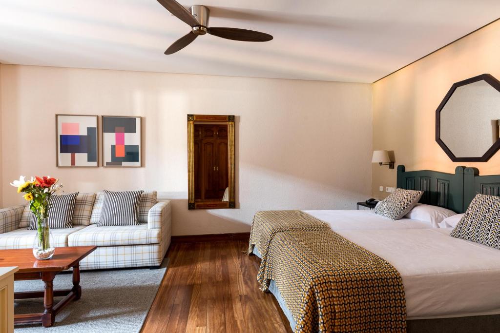 Parador de Hondarribia photo 2