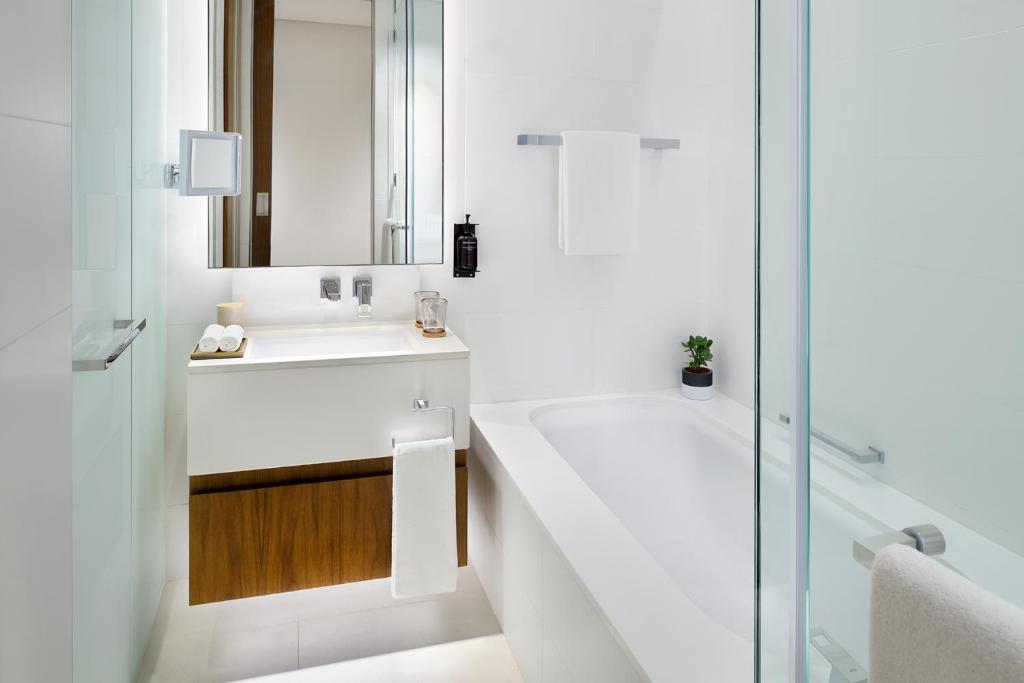 Двухместный (Двухместный номер Делюкс с 1 кроватью), Отель Vida Emirates Hills