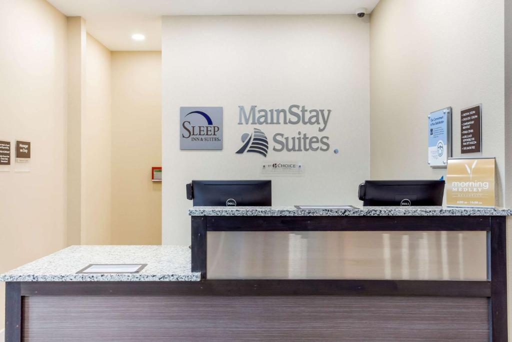 MainStay Suites Logan Ohio-Hocking Hills photo 3