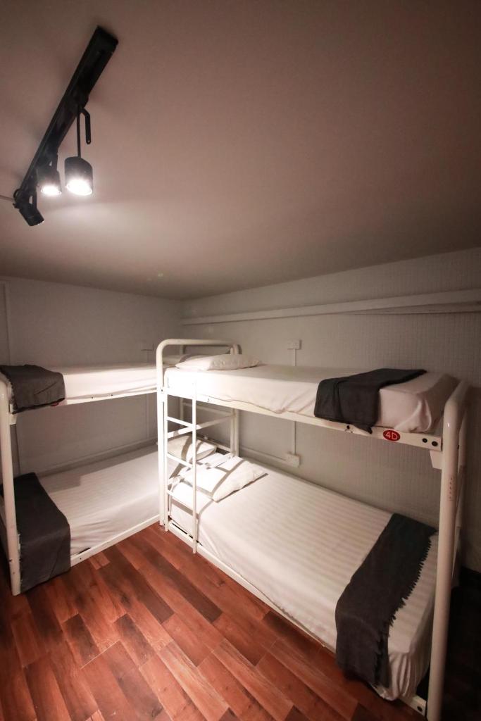 Семейный (Семейный номер (6 человек)), Moni Gallery Hostel