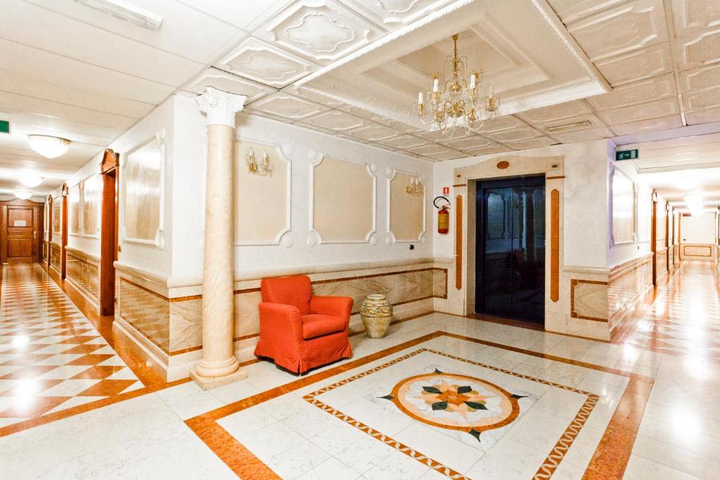 Mariano IV Palace Hotel photo 3