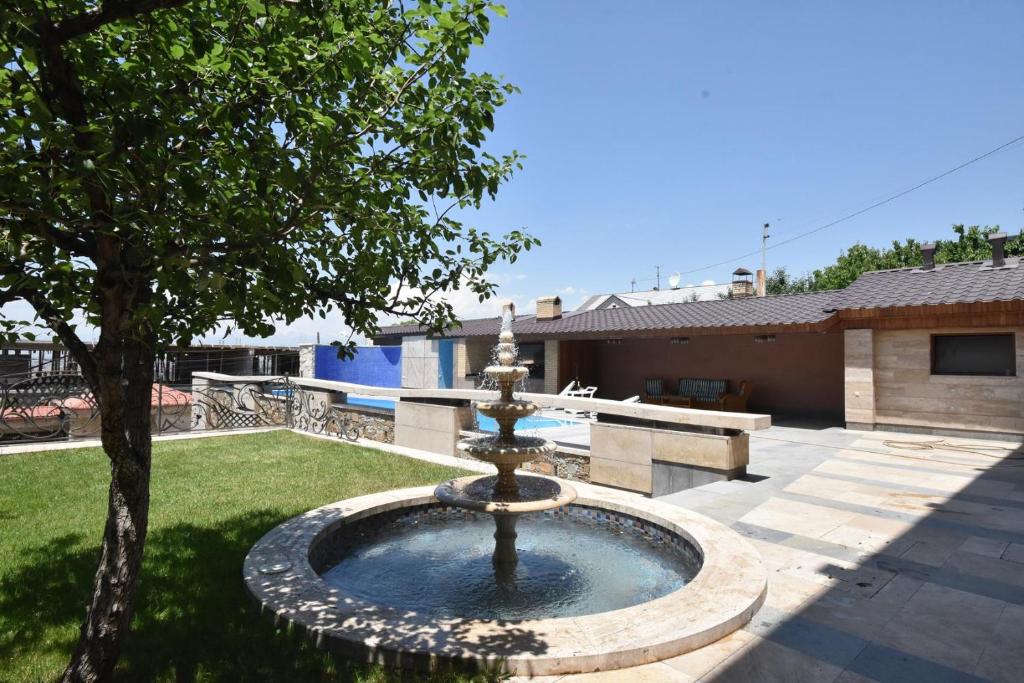 A Royal Luxury Villa In Center With Two Swimming Pools, Sauna and Jacuzzi. photo 4