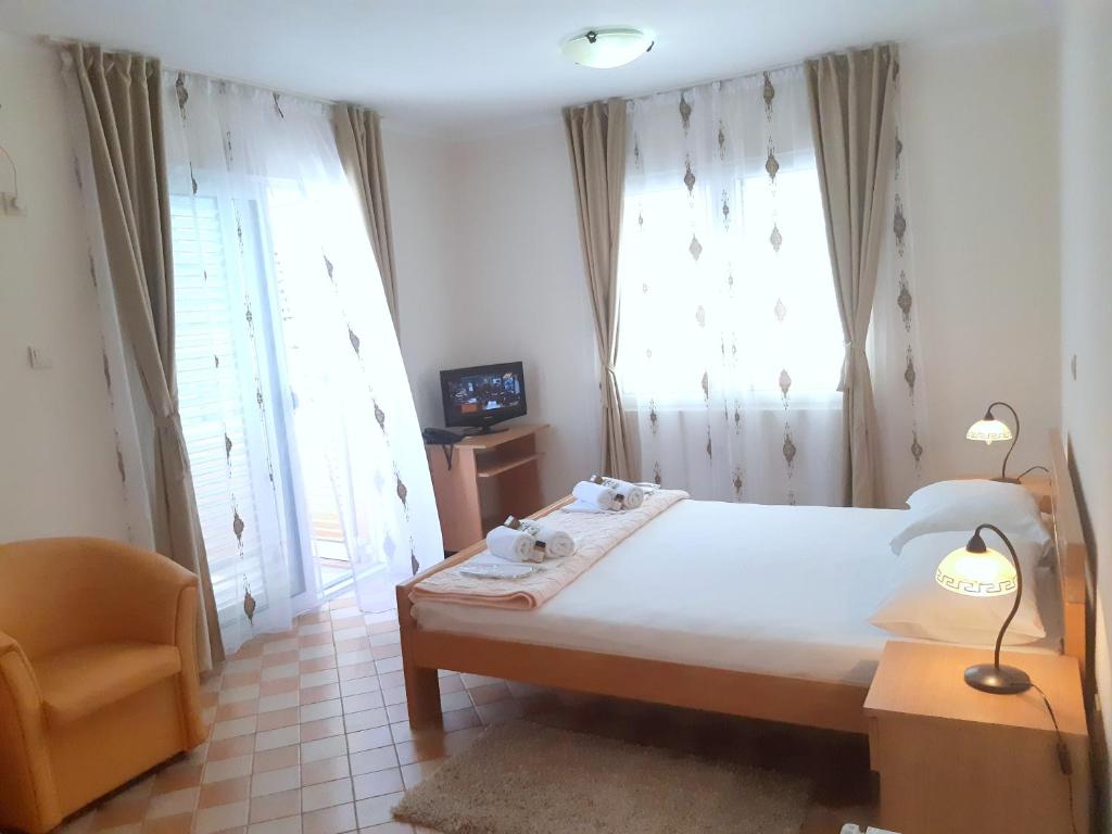 Двухместный (Двухместный номер эконом-класса с 1 кроватью), Garni Hotel Koral