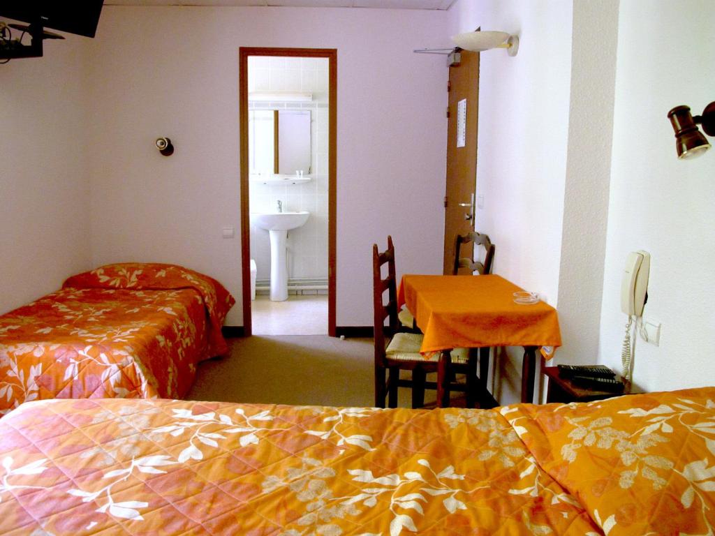 Hotel Restaurant - Acacias Bellevue photo 1