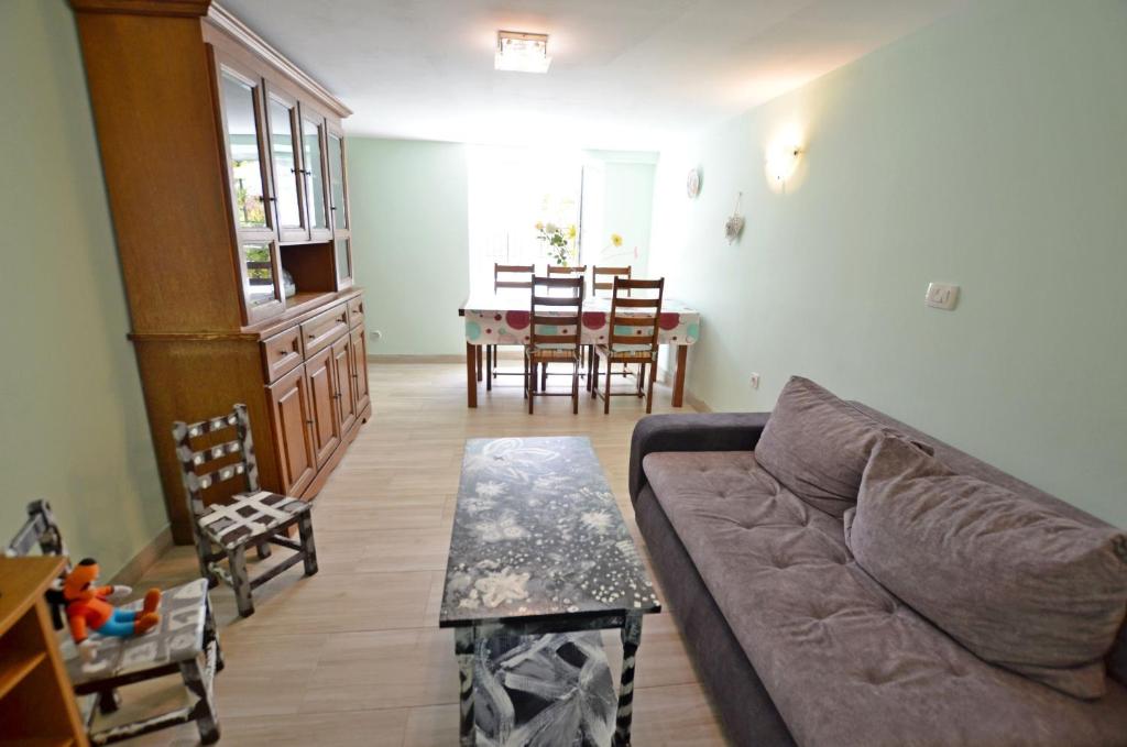 House Biserka photo 2