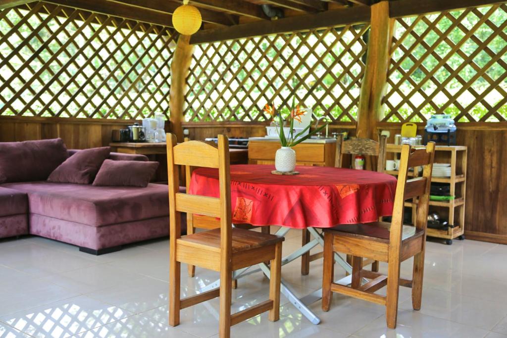Hotel & Cabinas Nadine photo 3