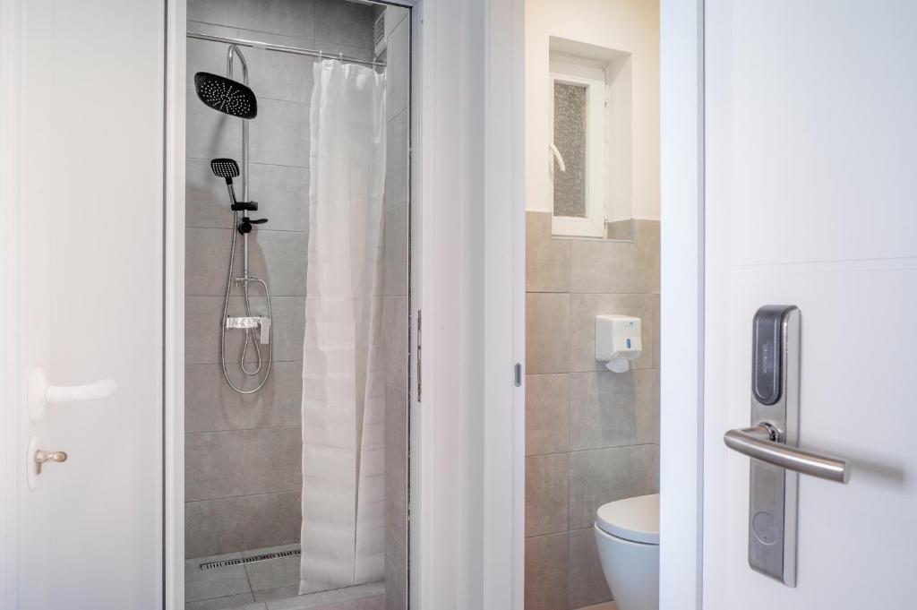 Номер (Кровать в общем 6-местном номере для женщин), Good People Design Hostel
