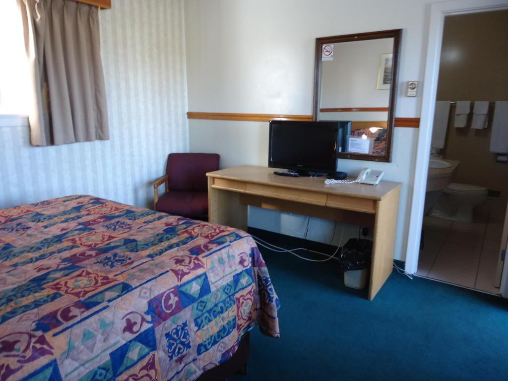 Kingsway Inn photo 2