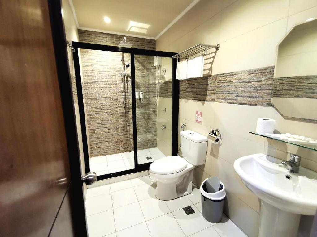 Charms Hotel photo 2